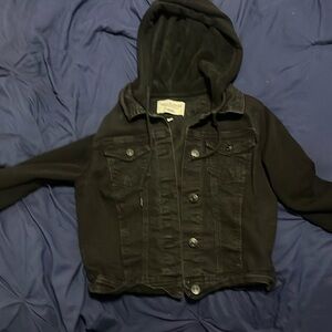 kids black jean jacket - size small from kohl’s